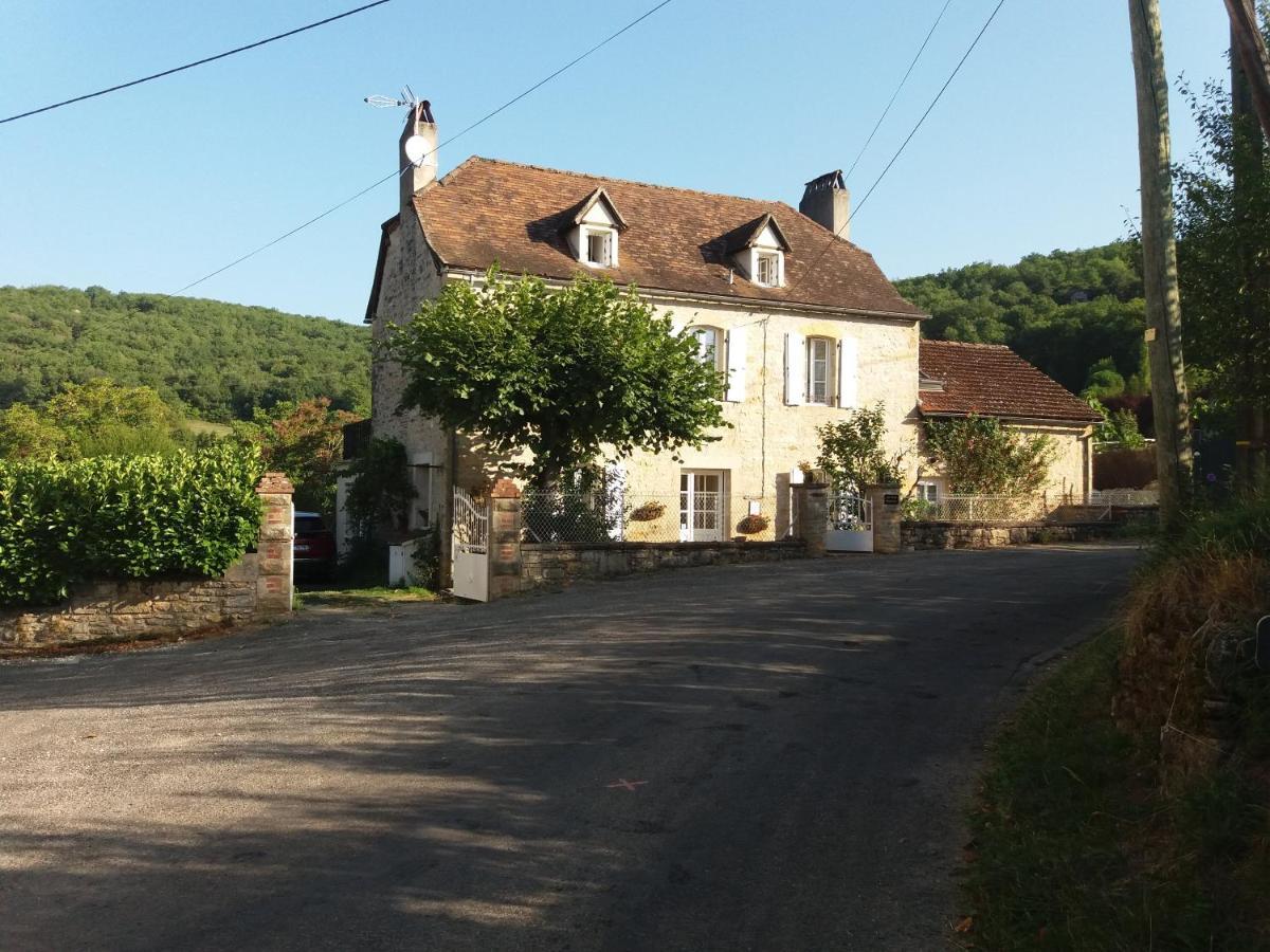 Les Trois Prunelles Saint-Pierre-Toirac Exterior foto