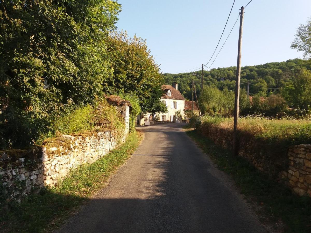 Les Trois Prunelles Saint-Pierre-Toirac Exterior foto