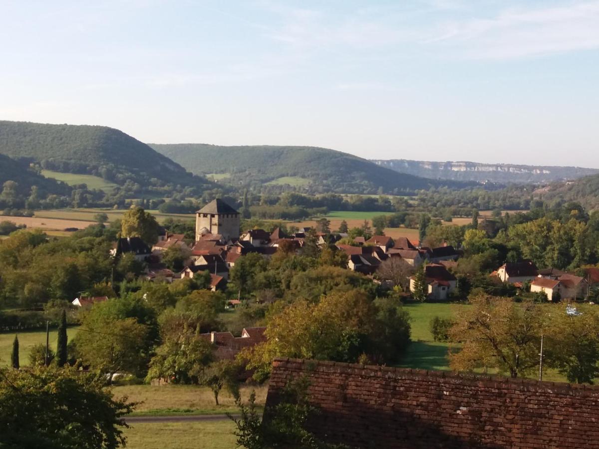 Les Trois Prunelles Saint-Pierre-Toirac Exterior foto